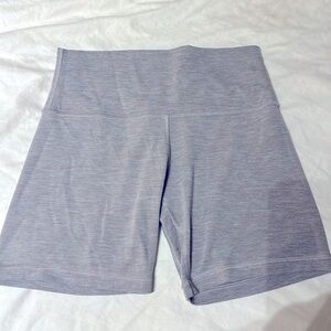 Lululemon size 8 biking shorts